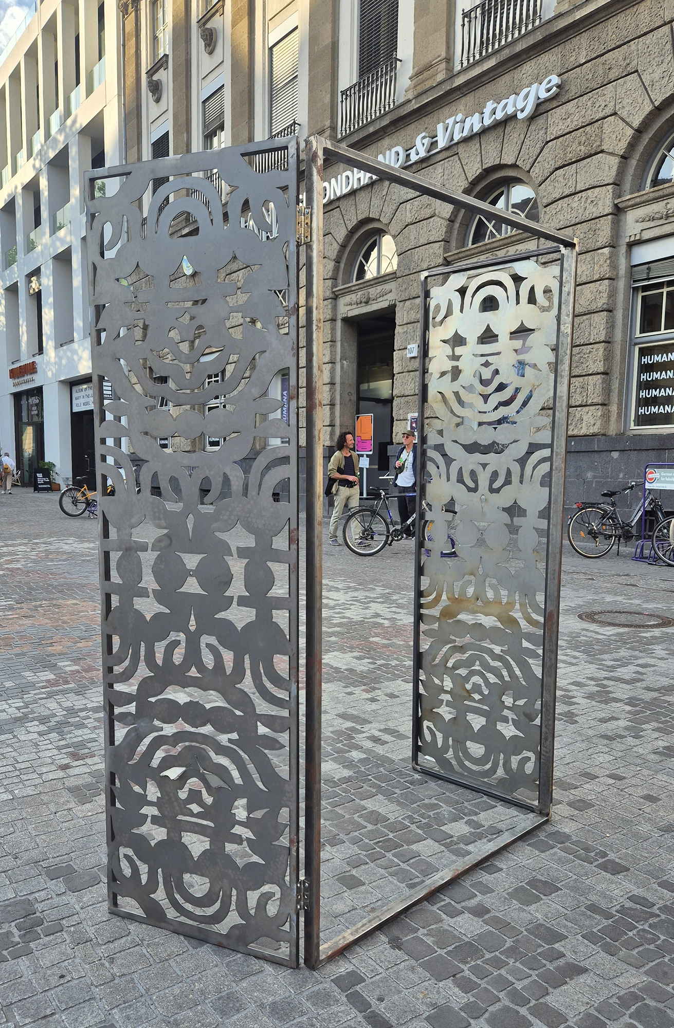 Iron Consequence200X120X40